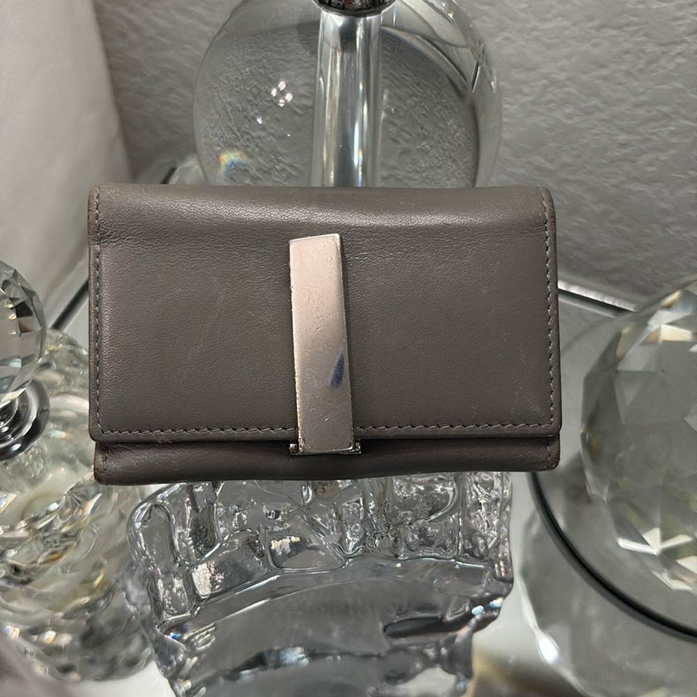 EUC AUTH Salvatore Ferragamo Taupe and Black Leather Key Holder